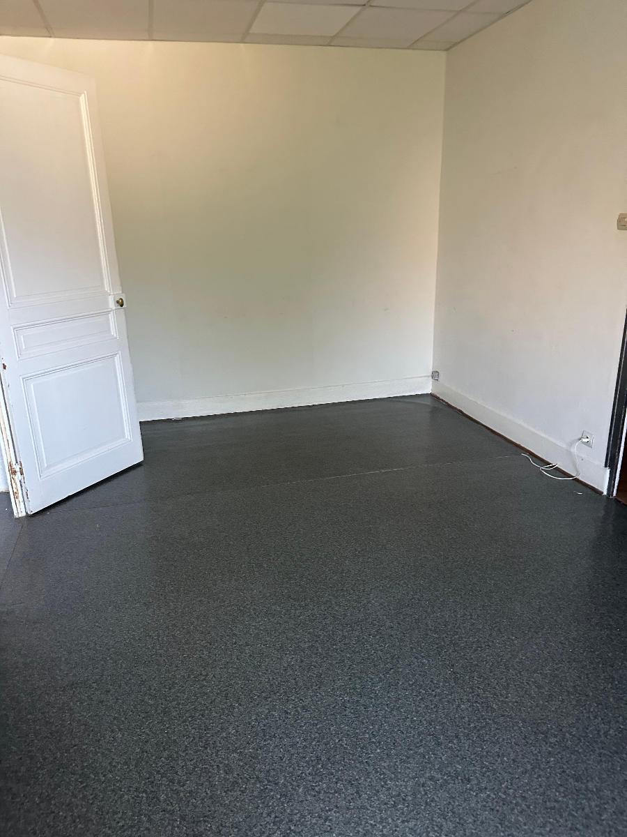 Appartement 3 pièces 78 m² · à Unieux · 78 m² · 550 €/mois