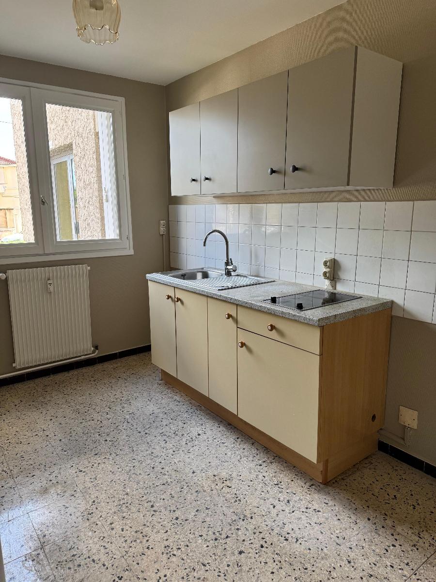 Appartement 1 pièce 31 m² · à Montbrison · 31 m² · 408 €/mois